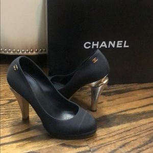 Chanel pumps